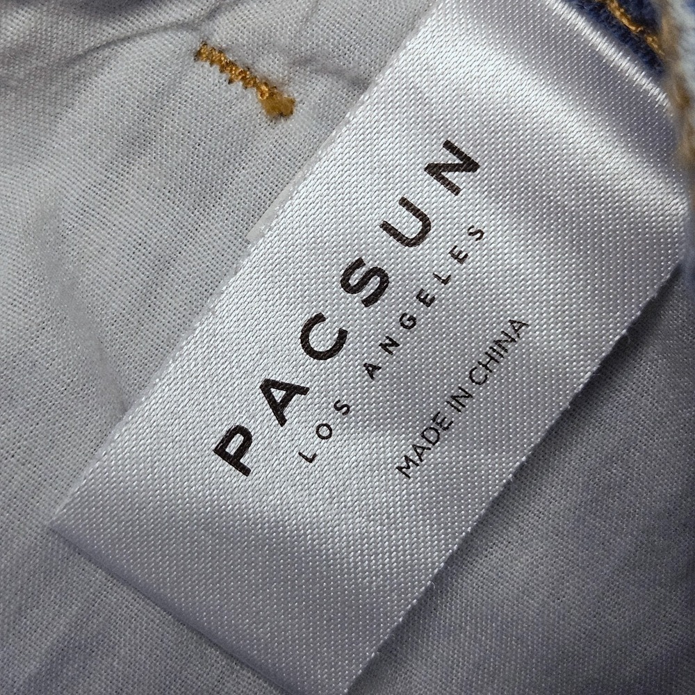 Y2K PacSun Crescent Moon AOP Jeans Sz 26 (fits 28x28) Light Wash Mom Fit Denim - Picture 6 of 9